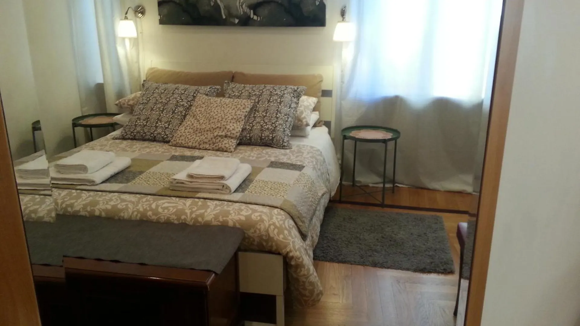 Lilium House Apts 로마 0*,