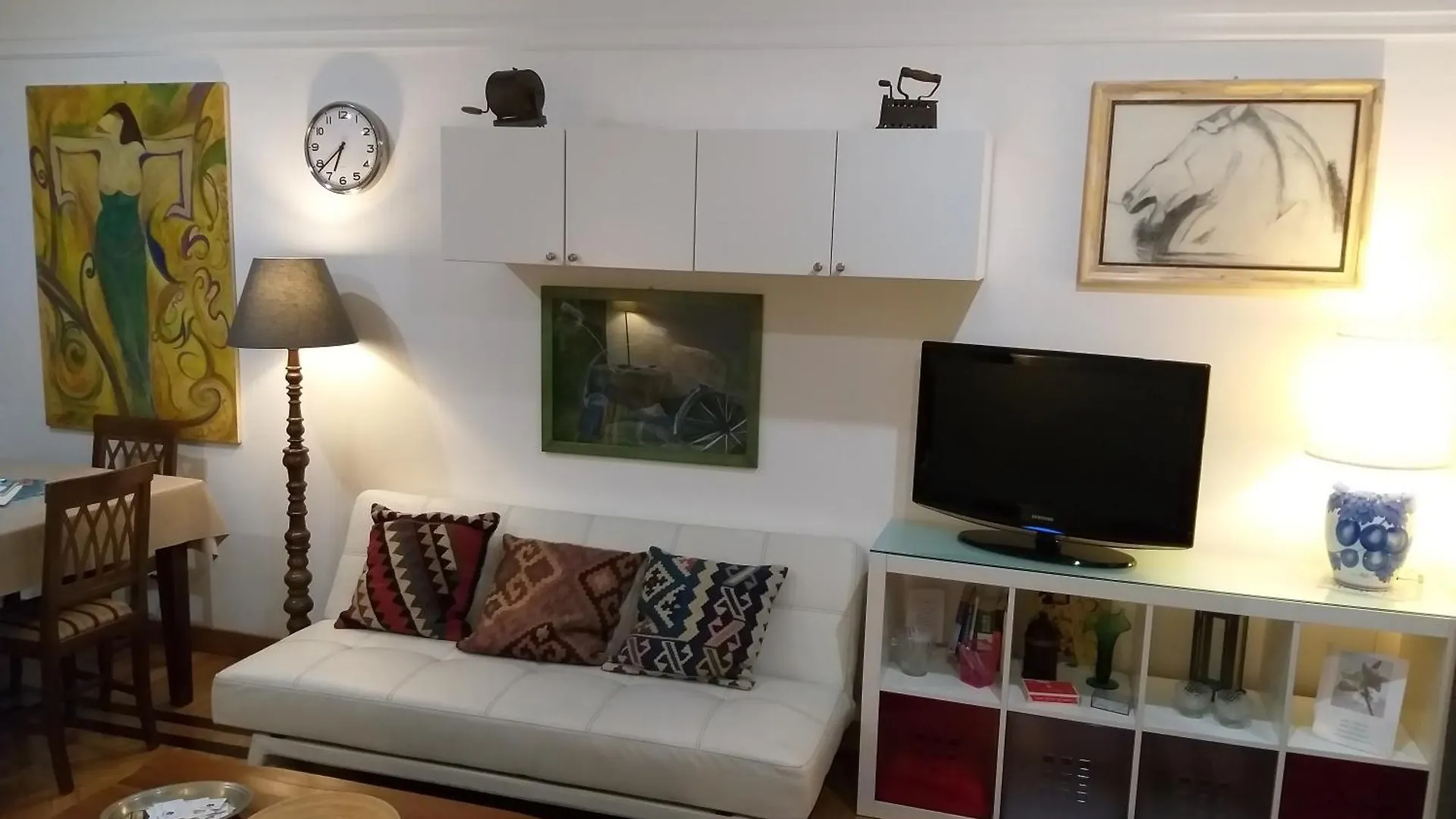 Lilium House Apts 로마 아파트